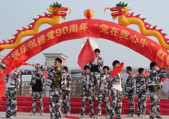 解答你心中的疑惑,阅己堂防脱育发液抹上后头皮烧的是怎么回事?等你来提问!